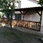 Zastrešenie terasy - Košice s drevenou konštrukciou a krytinou v kombinácii plech a plný polykarbonát,hormax